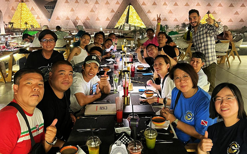 Cairo: Dinner with Grand Egyptian Museum & Pyramids Views. - Image 9