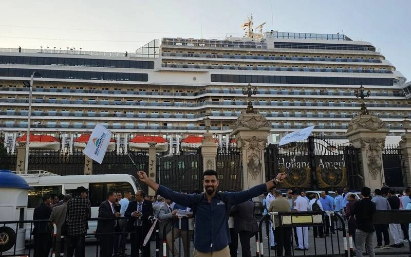 From El Sokhna Port: Giza Pyramids Tour With Lunch Cruise