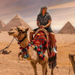 2 Days Cairo Tour: Pyramids, Museum, Citadel and Cave Church