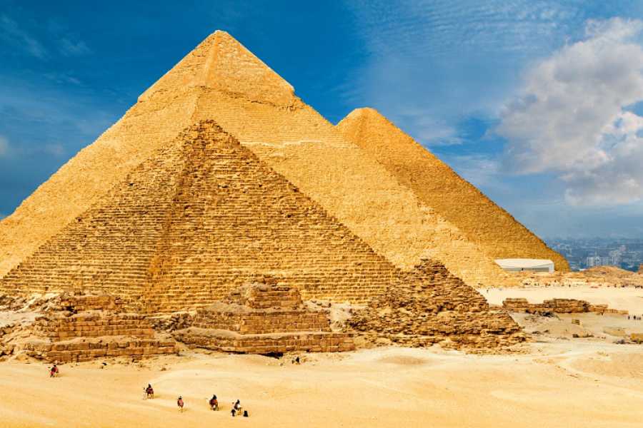 Giza Pyramids & Grand Museum Discovery Tour